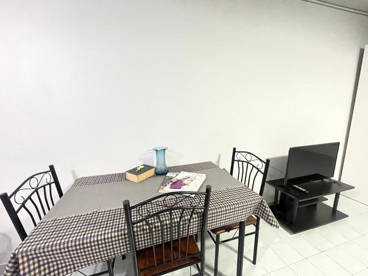 Lively Popular C3-C9 Impact Apartment Nonthaburi Exterior photo