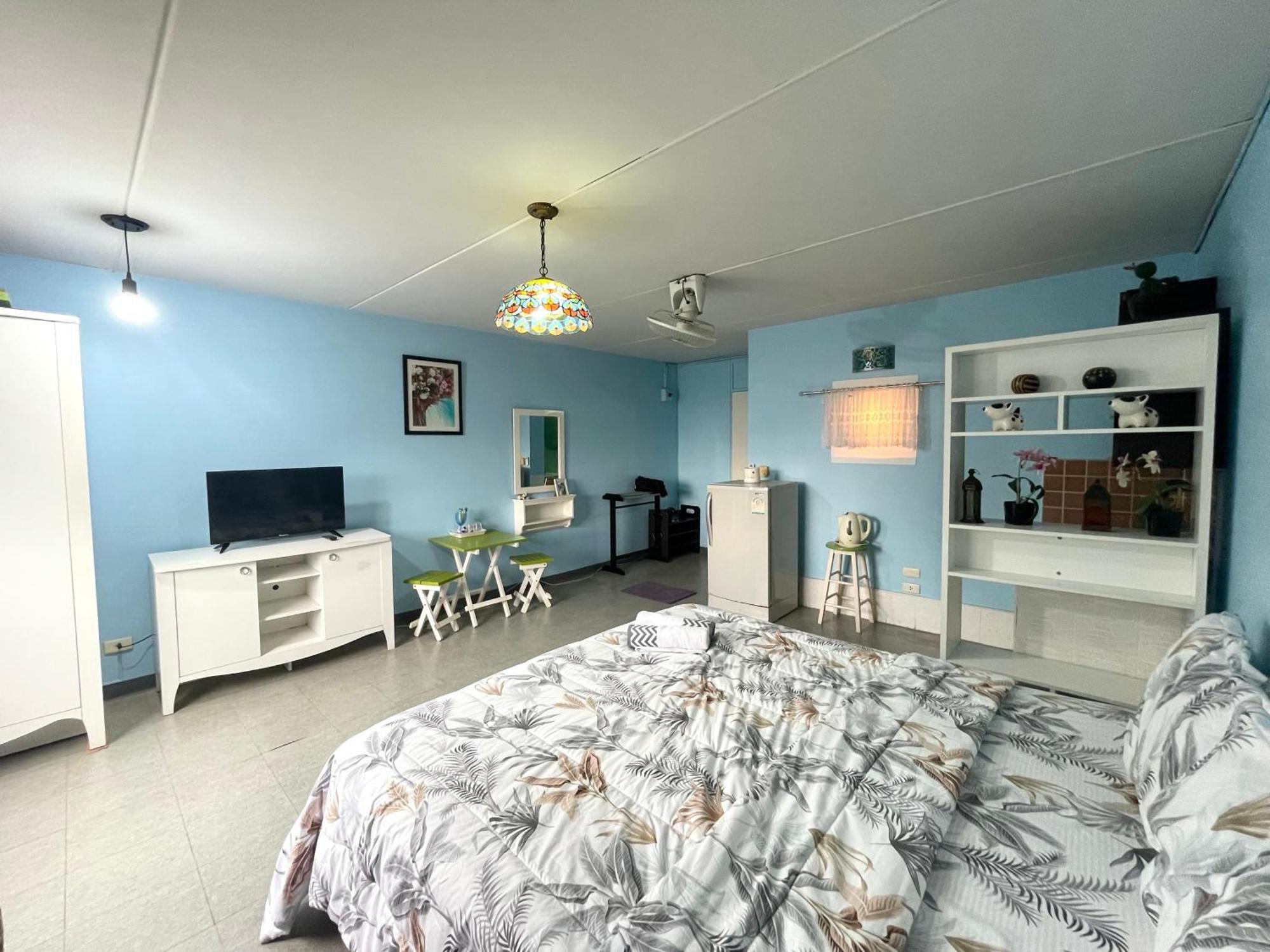 Lively Popular C3-C9 Impact Apartment Nonthaburi Exterior photo