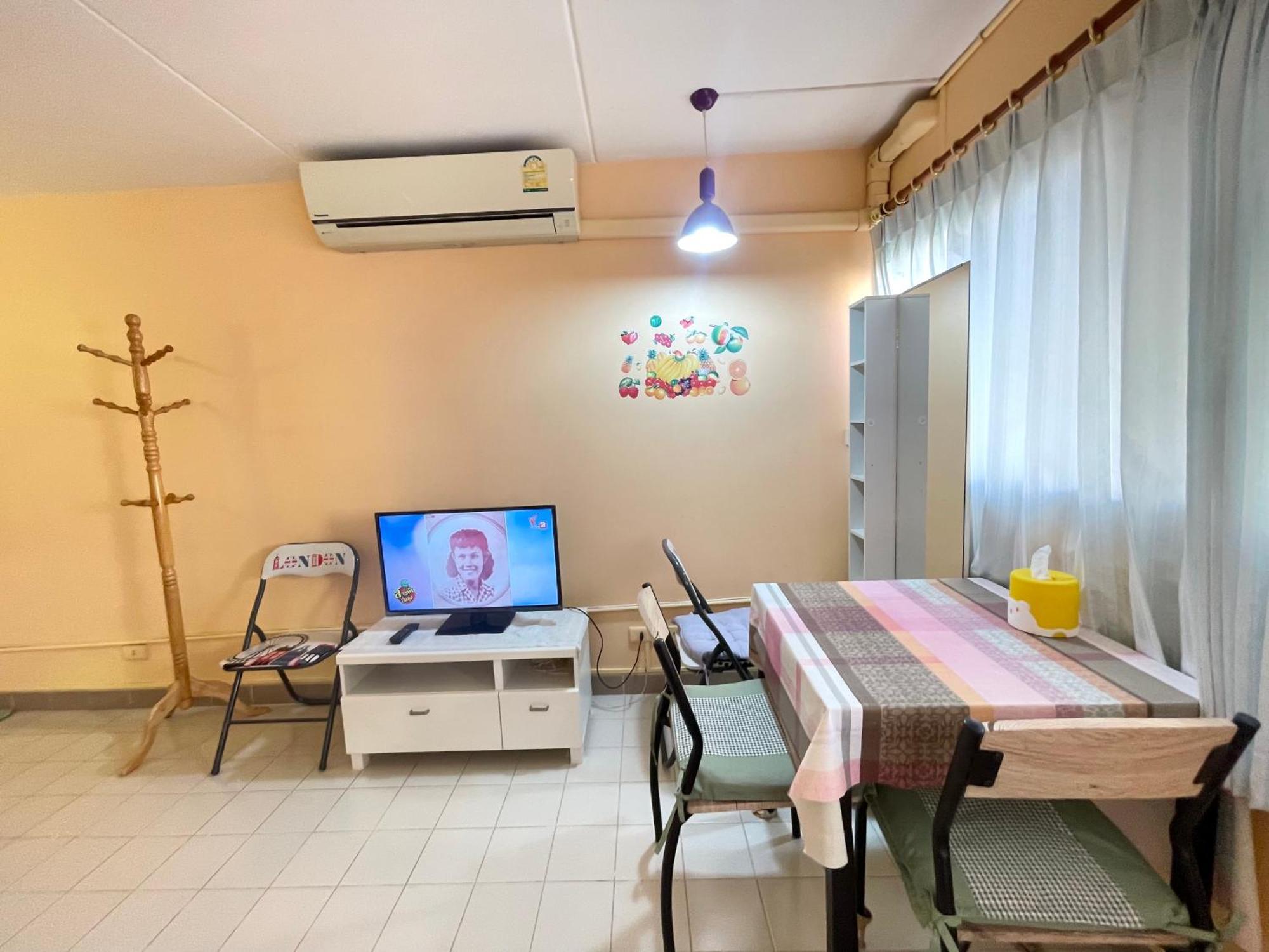 Lively Popular C3-C9 Impact Apartment Nonthaburi Exterior photo