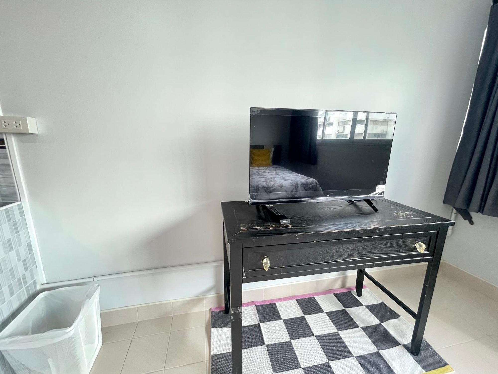 Lively Popular C3-C9 Impact Apartment Nonthaburi Exterior photo