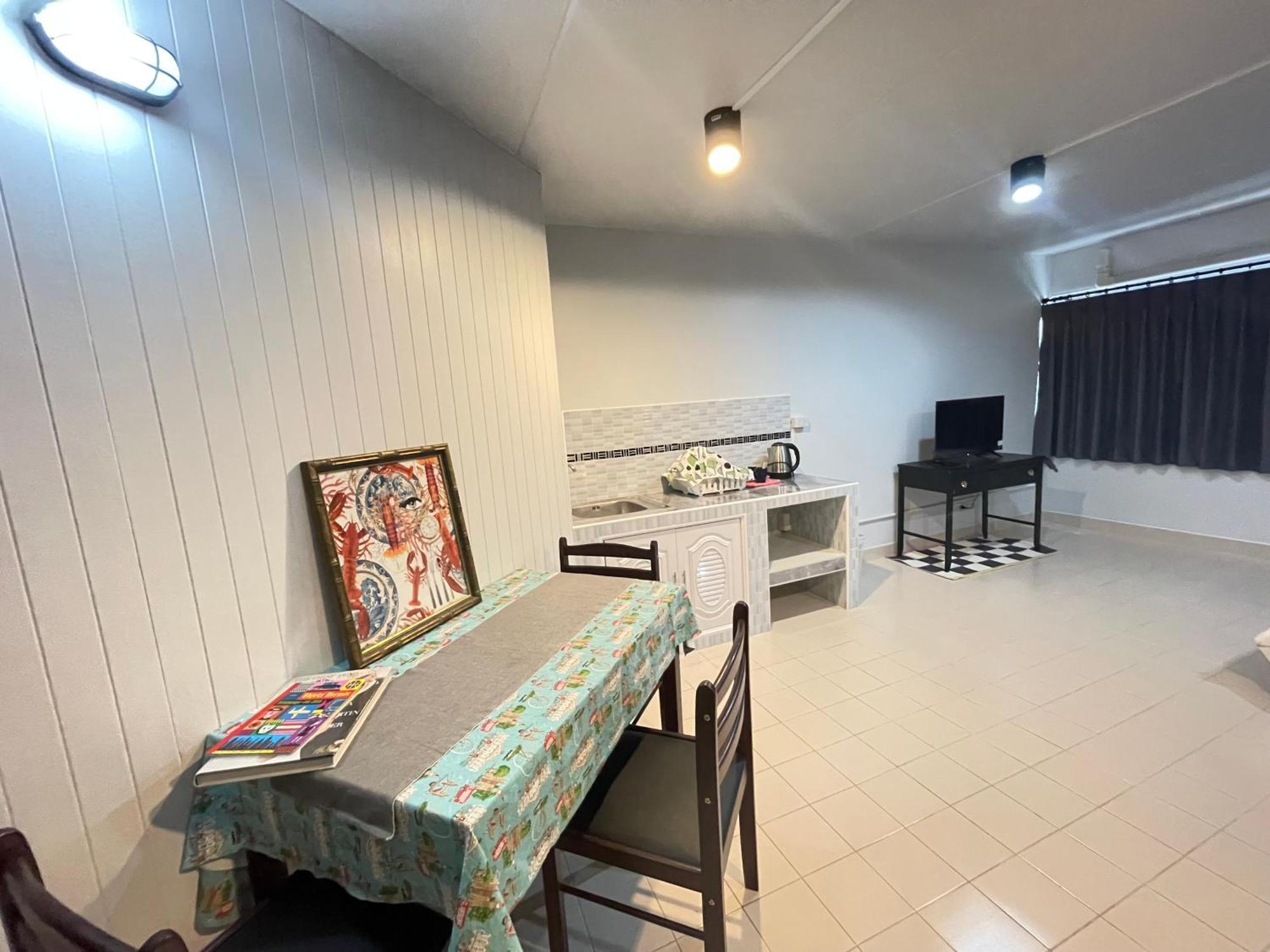 Lively Popular C3-C9 Impact Apartment Nonthaburi Exterior photo
