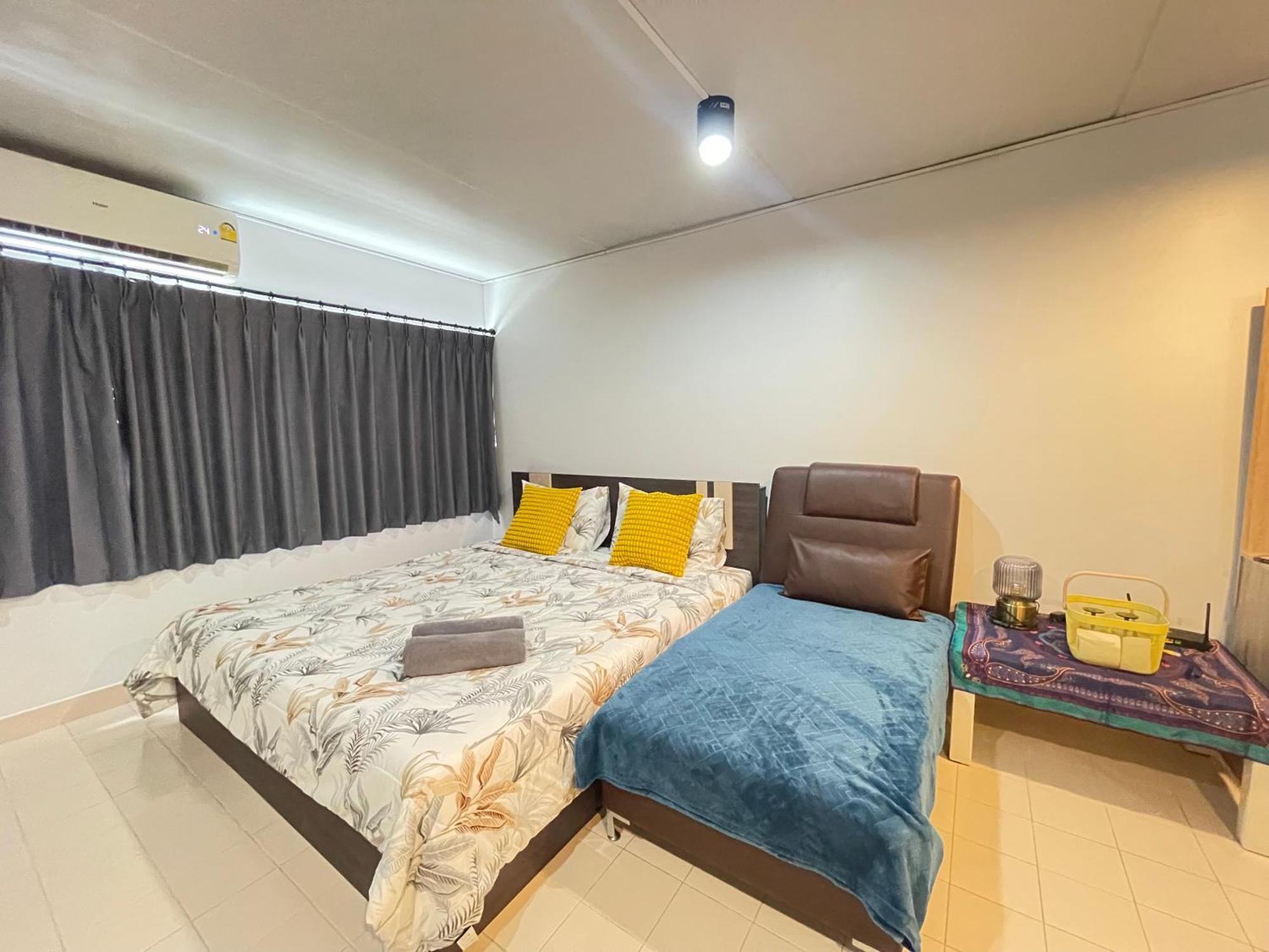 Lively Popular C3-C9 Impact Apartment Nonthaburi Exterior photo