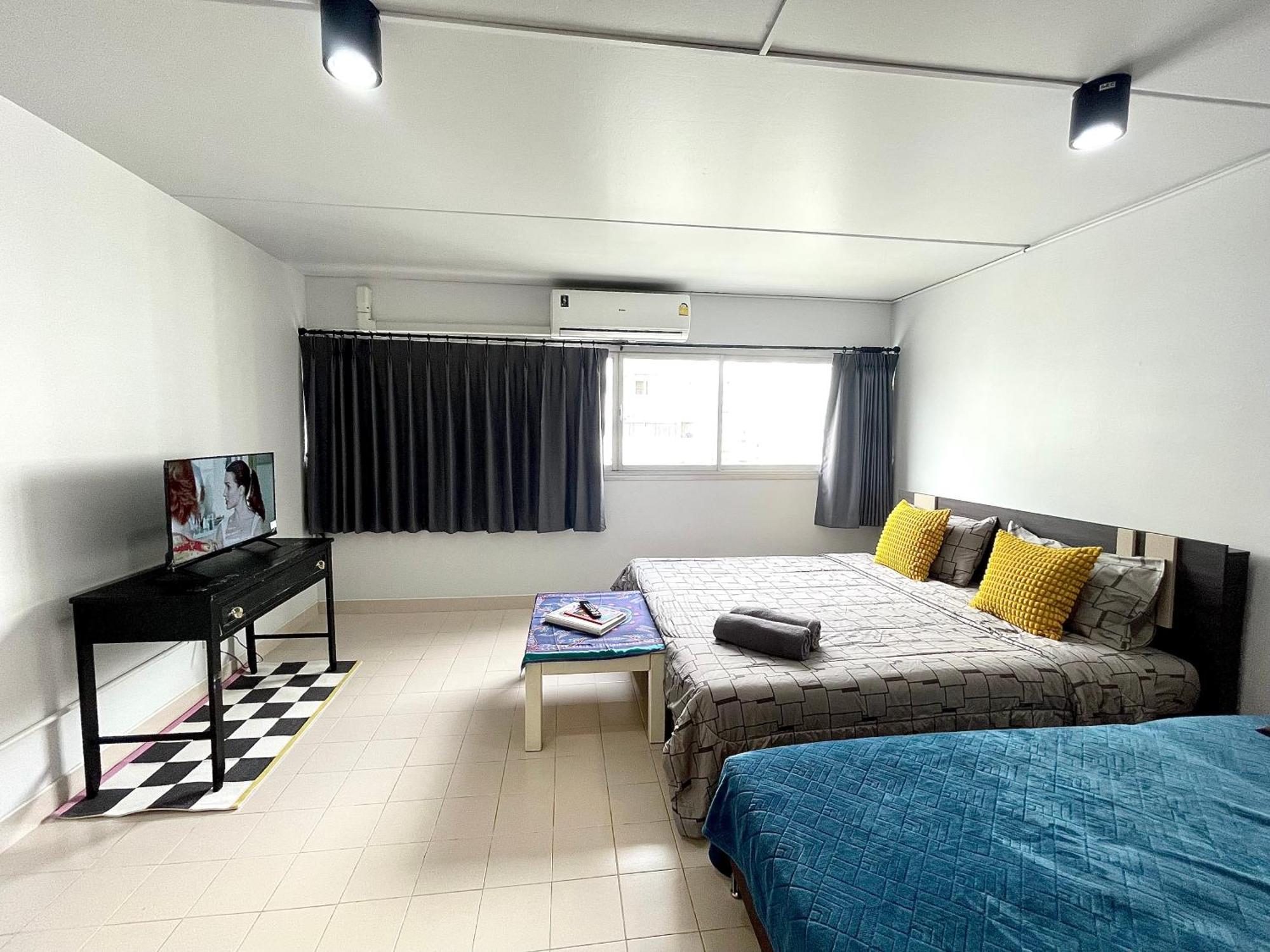 Lively Popular C3-C9 Impact Apartment Nonthaburi Exterior photo