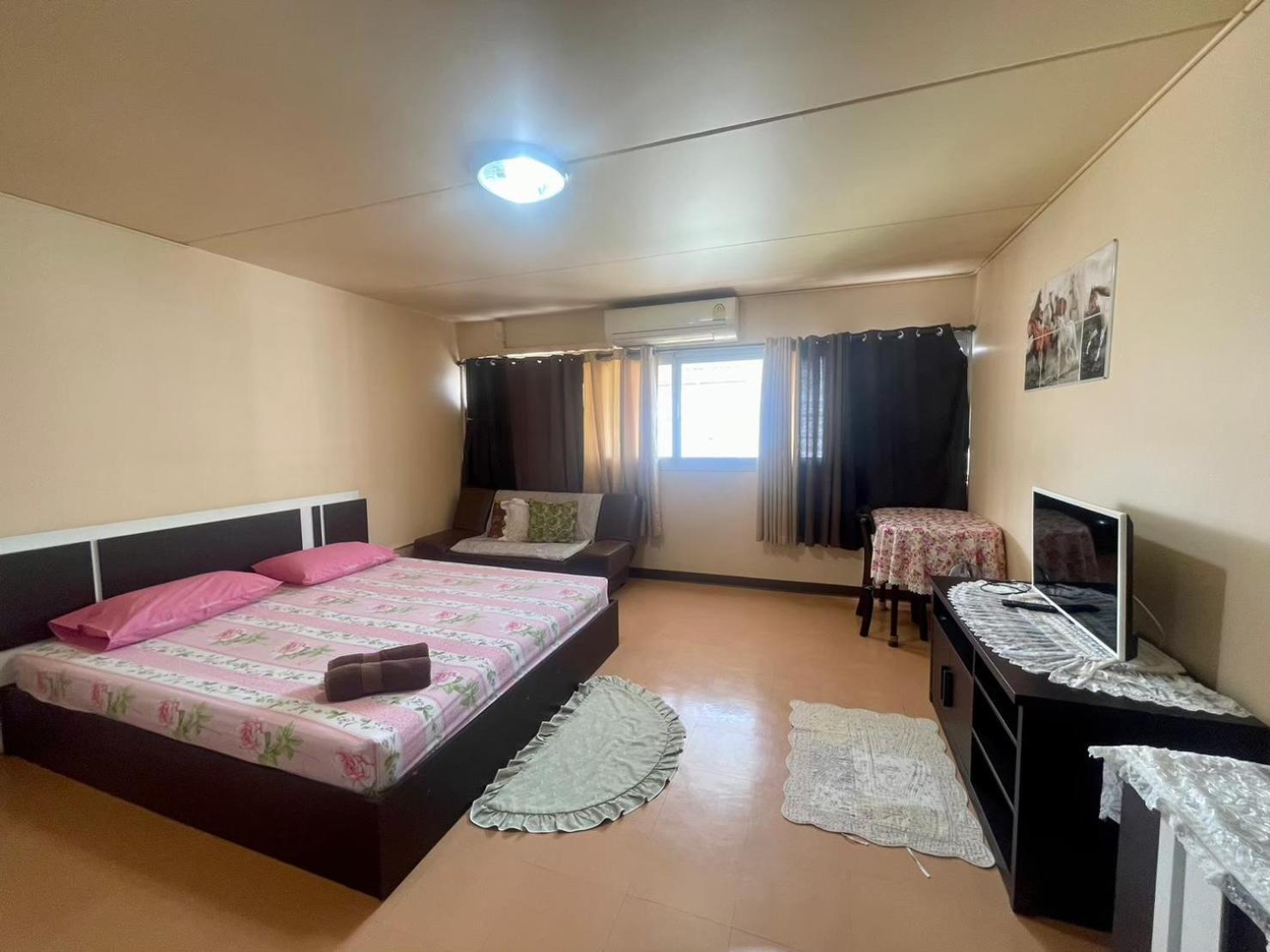 Lively Popular C3-C9 Impact Apartment Nonthaburi Exterior photo